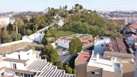 Moradia de tipologia T3 inserida num condomínio...