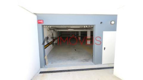 Moradia de tipologia T3 inserida num condomínio...