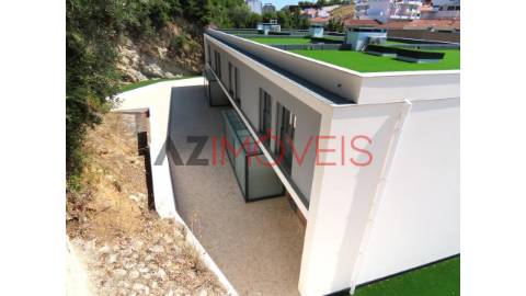 Moradia de tipologia T3 inserida num condomínio...