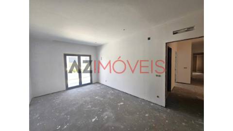 Moradia de tipologia T3, em fase final de...