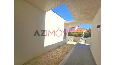 Moradia de tipologia T3, em fase final de...