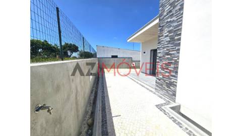 Moradia de tipologia T3, em fase final de...