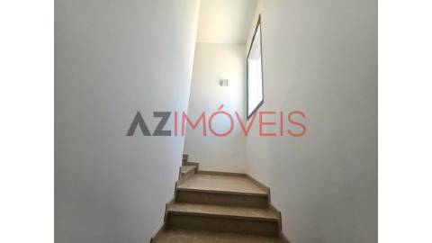 Moradia de tipologia T3, em fase final de...