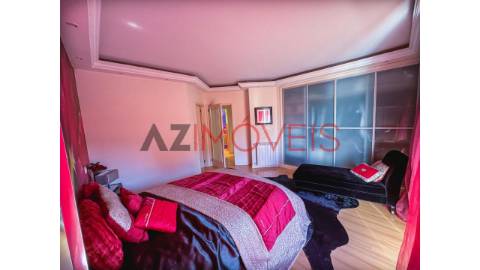 Fantástica moradia T5+2, ideal para quem procura...