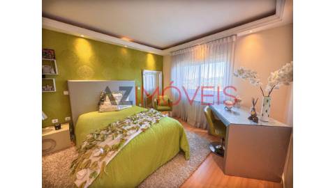 Fantástica moradia T5+2, ideal para quem procura...