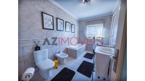 Fantástica moradia T5+2, ideal para quem procura...