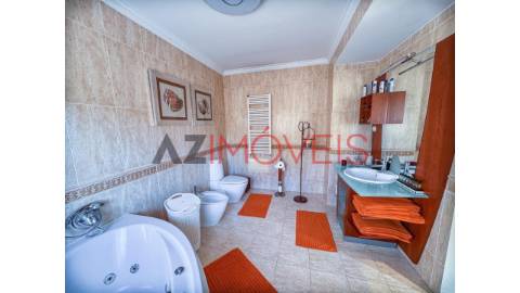 Fantástica moradia T5+2, ideal para quem procura...