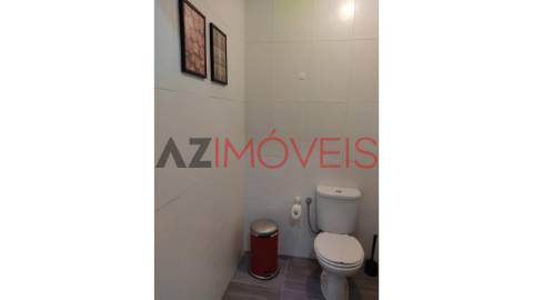 Vendem-se escritórios em Leiria com  área total...