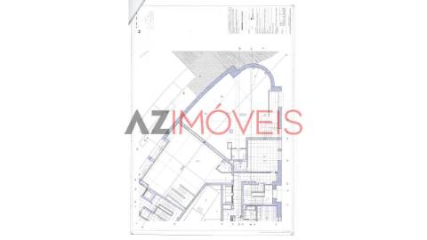 Arrenda-se loja, com uma área total de 500 m2, no...