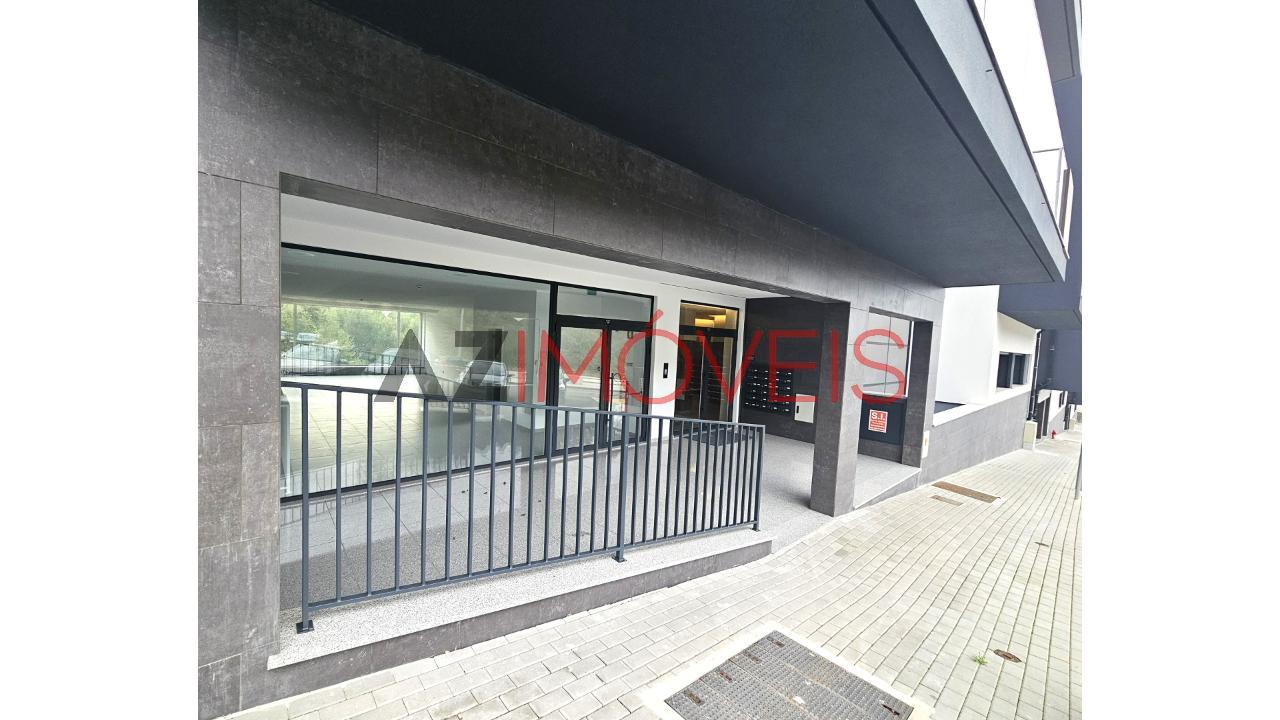 Loja/ Galeria Comercial com 168 m2 - Cave +...