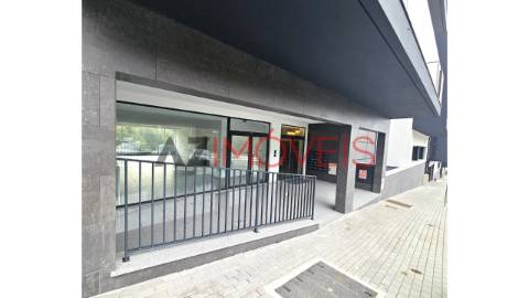 Loja/ Galeria Comercial com 168 m2 - Cave +...