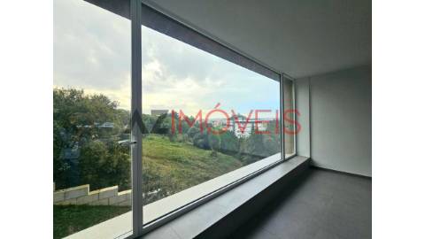 Loja/ Galeria Comercial com 168 m2 - Cave +...