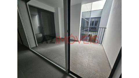 Loja/ Galeria Comercial com 168 m2 - Cave +...