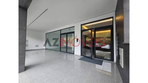 Loja/ Galeria Comercial com 168 m2 - Cave +...