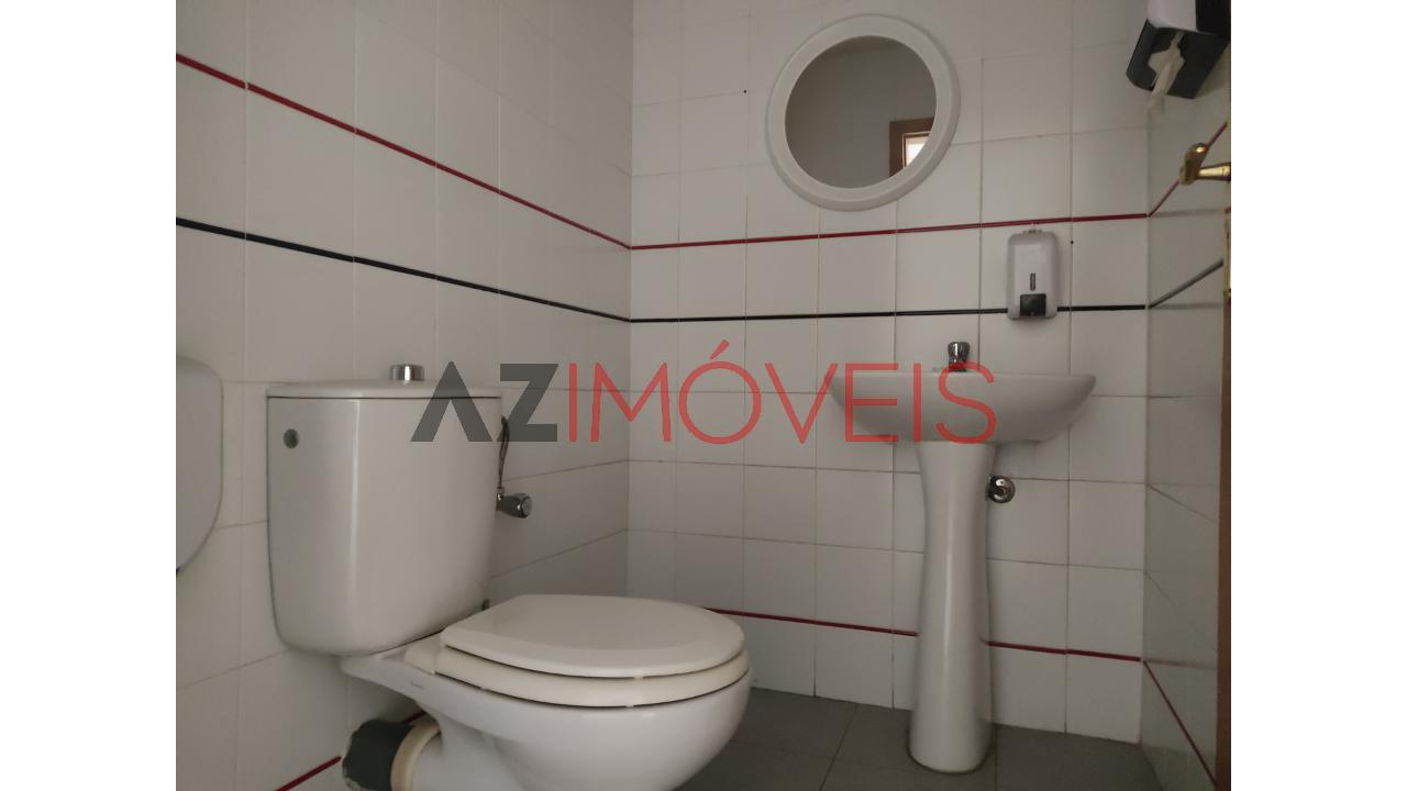 Arrendam-se escritórios inseridos no edifício...