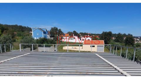 Moradia em Construção, em Lote de 2.056 m2 com...