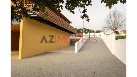 Moradia T3 de Construção Sustentável, Pronta a...