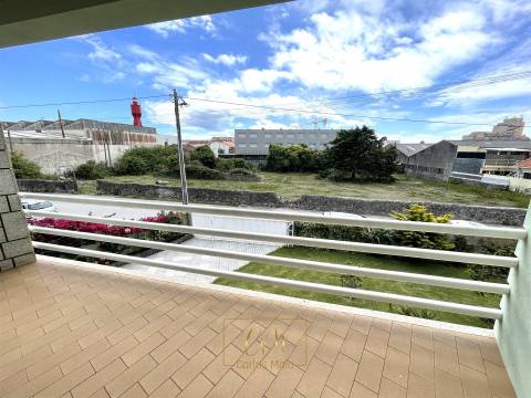 Moradia de luxo T5, localizada a 1 minuto do centro da cidade