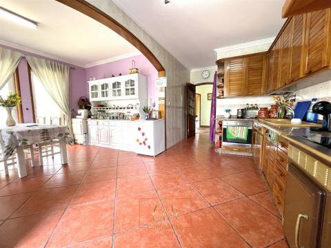 Moradia de luxo T5, localizada a 1 minuto do centro da cidade