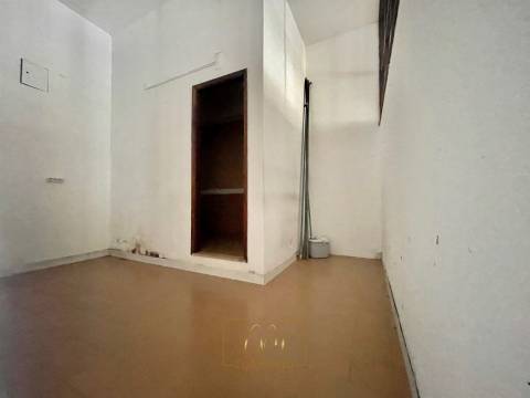 Loja para venda na zona balnear, na Póvoa de Varzim