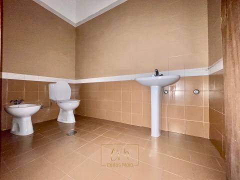 Loja para venda na zona balnear, na Póvoa de Varzim