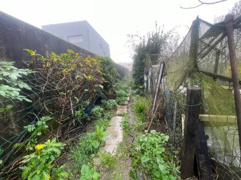 Lote de terreno com 477m2 , para construção de moradia