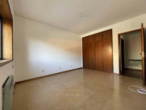 Apartamento T3 com vistas mar, três frentes