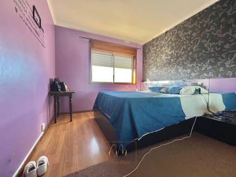 Apartamento T2+1 duplex com vistas mar