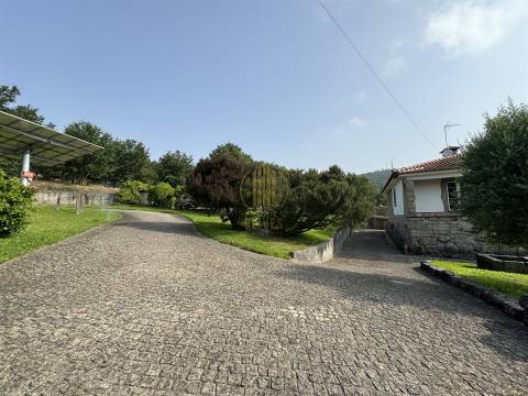 Moradia Isolada T3+1 Venda em Oliveira (Santa Maria),Vila Nova de Famalicão