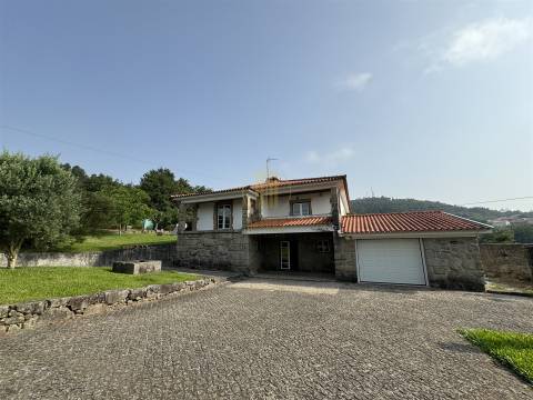 Moradia Isolada T3+1 Venda em Oliveira (Santa Maria),Vila Nova de Famalicão