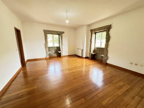 Moradia Isolada T3+1 Venda em Oliveira (Santa Maria),Vila Nova de Famalicão