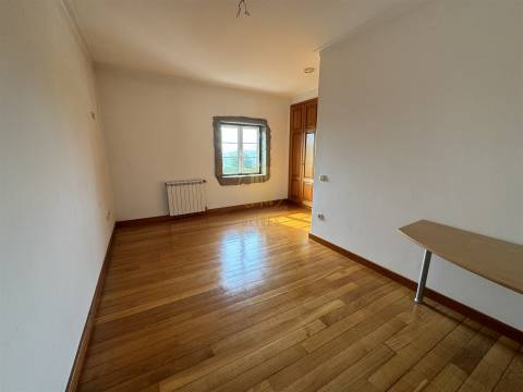 Moradia Isolada T3+1 Venda em Oliveira (Santa Maria),Vila Nova de Famalicão