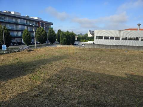 Terreno Para Construção  Venda em Vermoim,Vila Nova de Famalicão