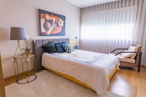 Apartamento T4 Venda em Matosinhos e Leça da Palmeira,Matosinhos