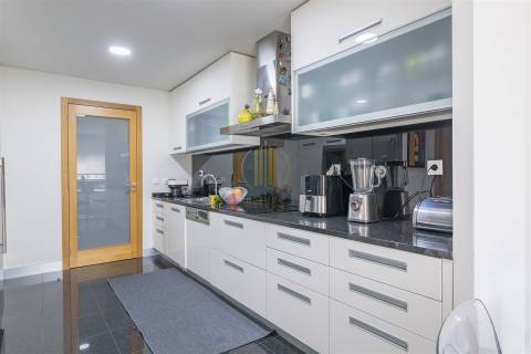 Apartamento T4 Venda em Matosinhos e Leça da Palmeira,Matosinhos