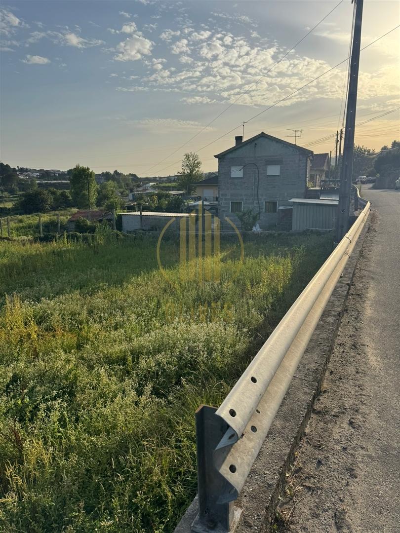 Lote de Terreno  Venda em Airão Santa Maria, Airão São João e Vermil,Guimarães