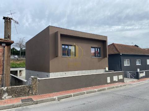 Moradia T3 Venda em Árvore,Vila do Conde