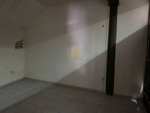 Loja  Arrendamento em Aves,Santo Tirso