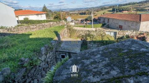 Moradia para Restaurar T4 Venda em Mogege,Vila Nova de Famalicão