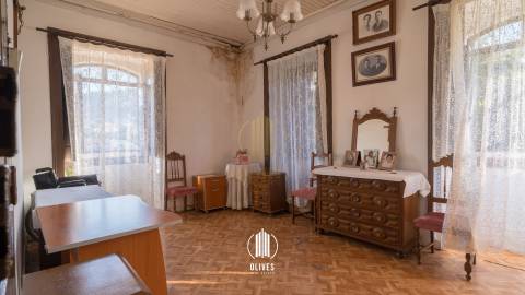 Moradia para Restaurar T4 Venda em Mogege,Vila Nova de Famalicão