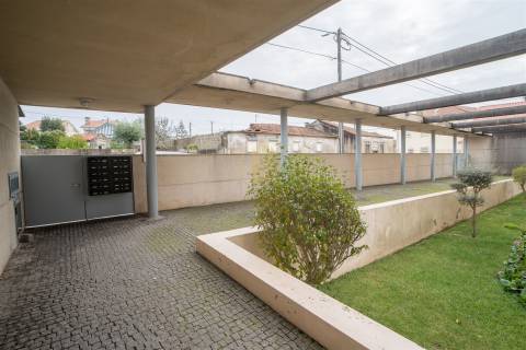 Apartamento T2 Venda em Moreira,Maia