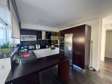 Moradia T4 Venda em Esmeriz e Cabeçudos,Vila Nova de Famalicão