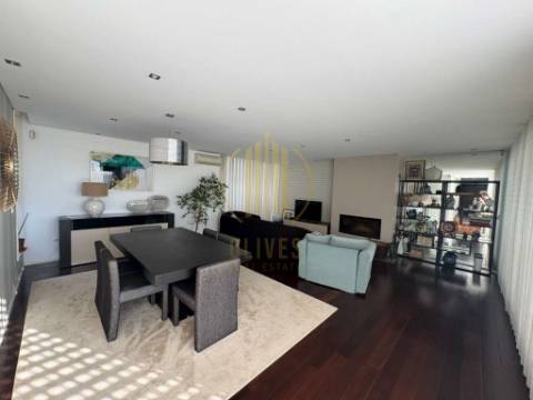 Moradia T4 Venda em Esmeriz e Cabeçudos,Vila Nova de Famalicão