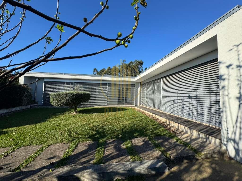 Moradia T4 Venda em Esmeriz e Cabeçudos,Vila Nova de Famalicão