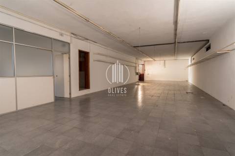 Moradia T4 Venda em Moreira de Cónegos,Guimarães