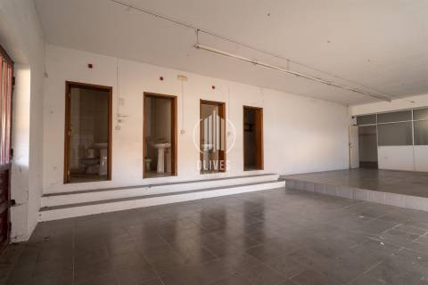 Moradia T4 Venda em Moreira de Cónegos,Guimarães