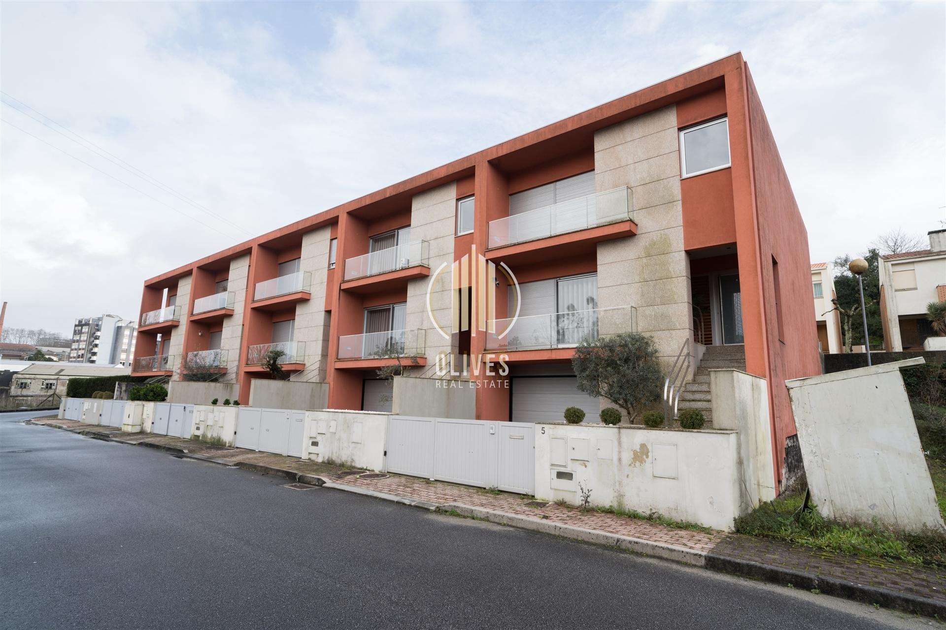 Moradia T3 Venda em Oliveira (São Mateus),Vila Nova de Famalicão