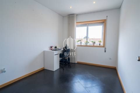 Apartamento T3 Venda em Gondomar (São Cosme), Valbom e Jovim,Gondomar