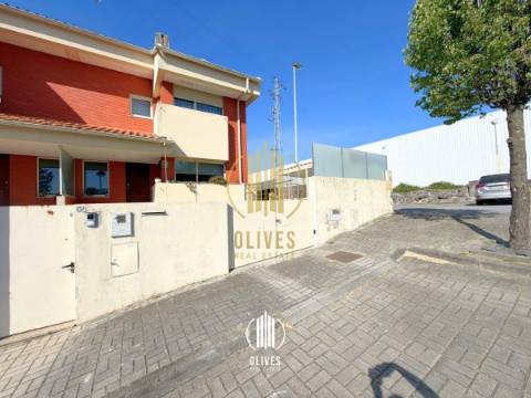 Moradia Geminada T3 Venda em Ruivães e Novais,Vila Nova de Famalicão