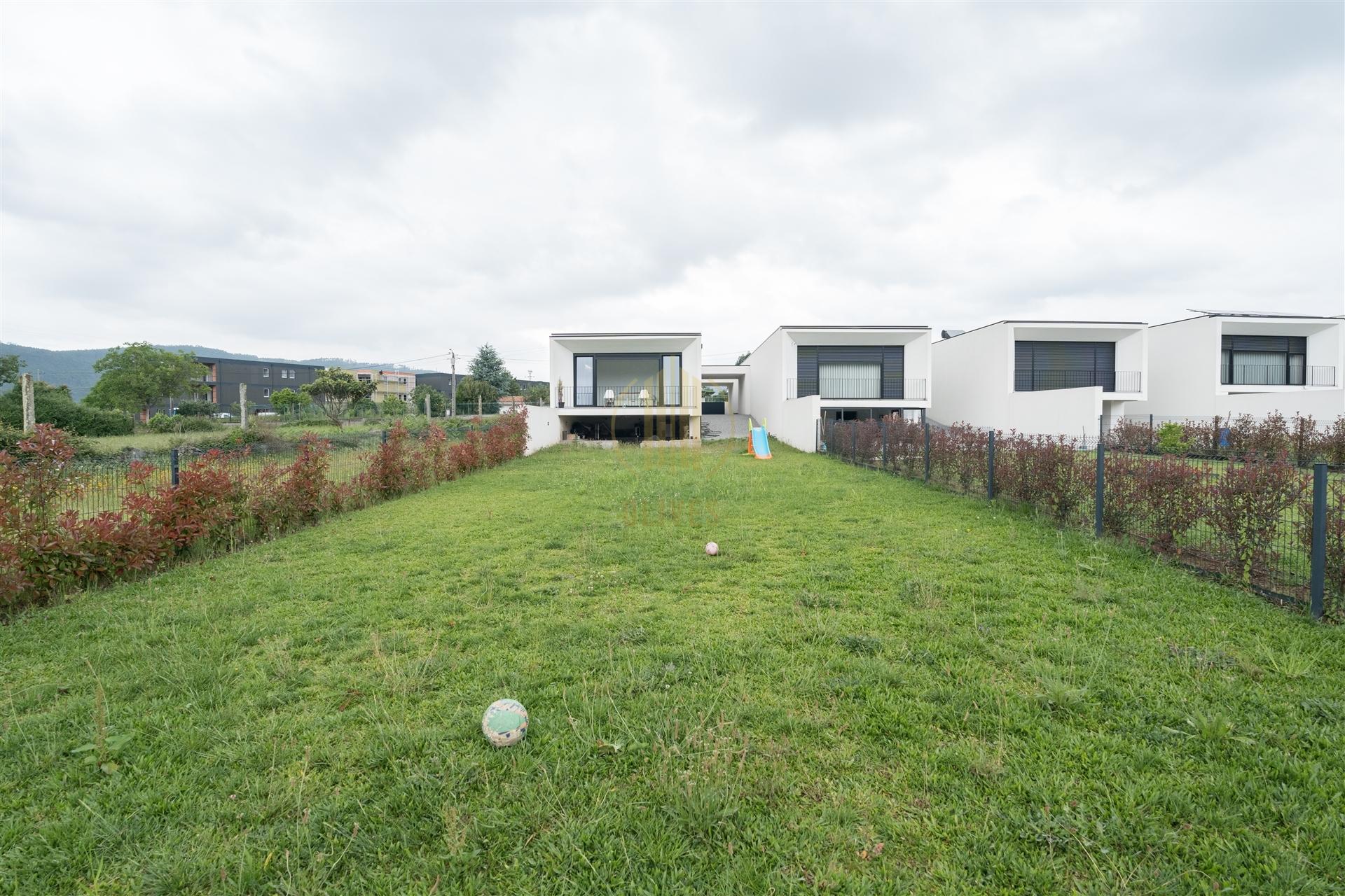 Moradia T3 Venda em Castelões,Vila Nova de Famalicão
